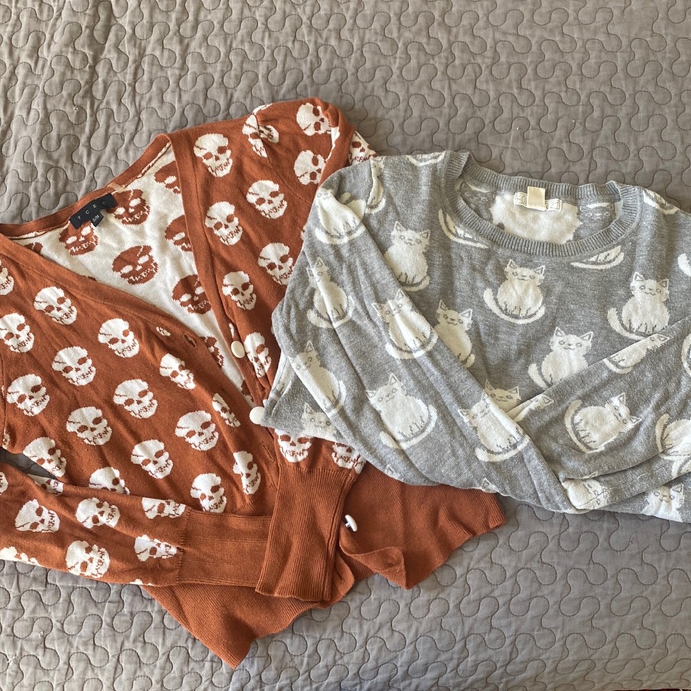 Bundle Two Adorable Print Cotton Sweaters Cats Skulls Cute S/M